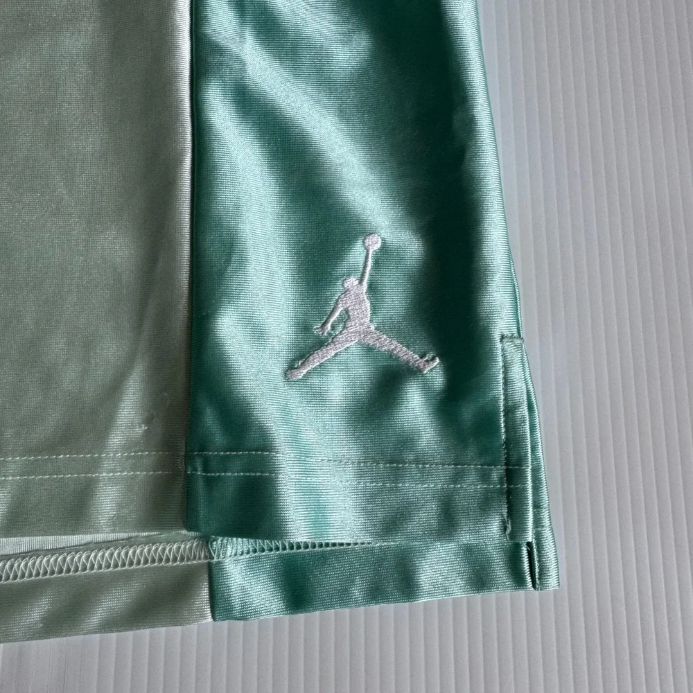 Air Jordan Mint Green Nike Jumpman Tank Top.  Men’s XS